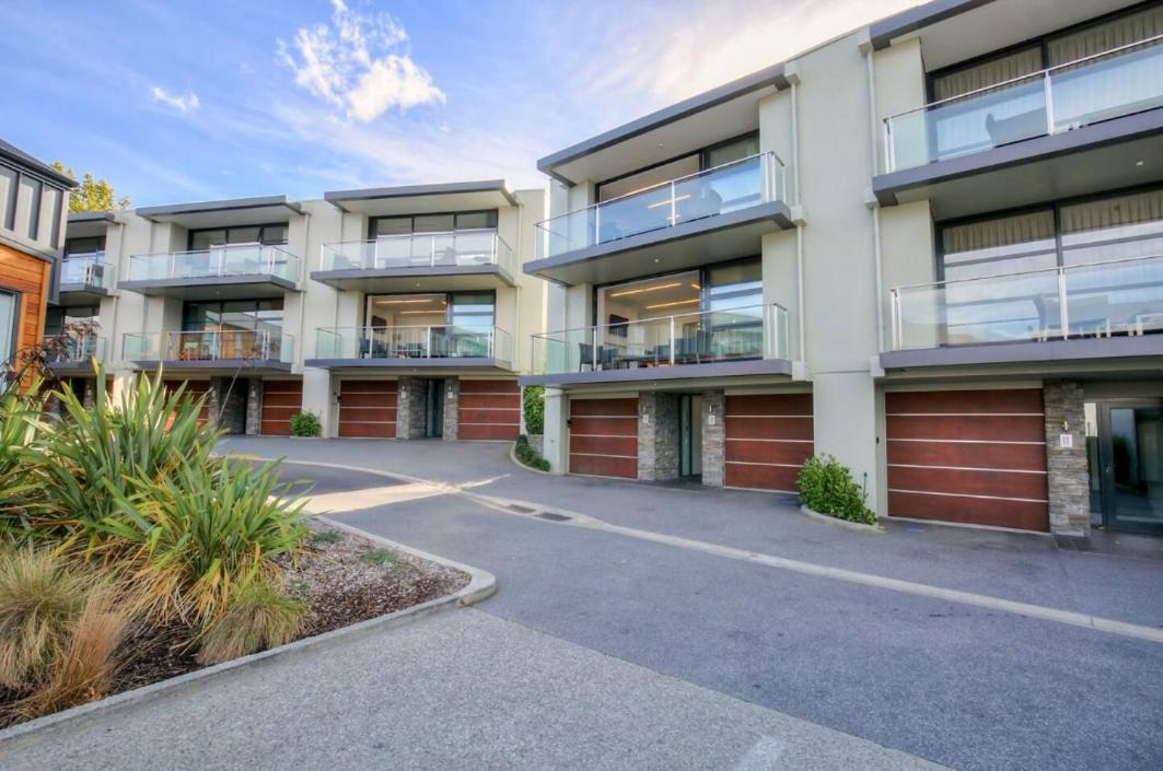 Panorama Terrace Apartments - Element Escapes クイーンズタウン エクステリア 写真